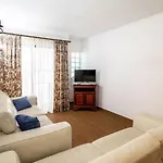 Rustic Old Town - T3 Apartman